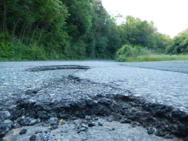 Strade colabrodo: ecco il modulo per le segnalazioni da parte di privati cittadini