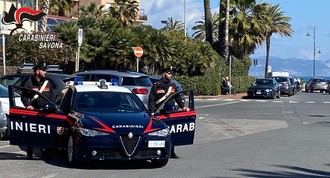 Droga, i carabinieri di Albenga arrestano tre persone Droga, i carabinieri di Albenga arrestano tre persone