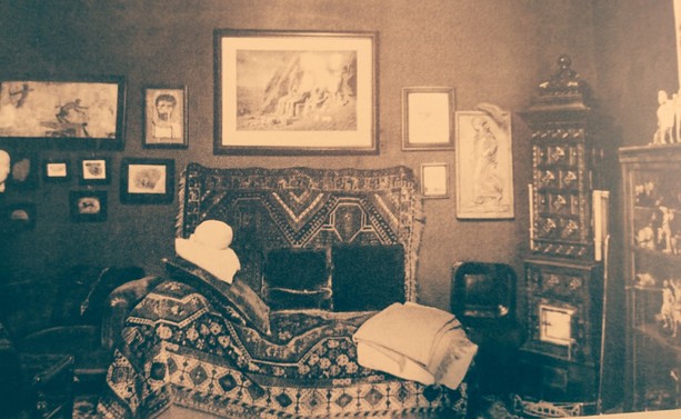 La stanza di consultazione di Sigmund Freud a Vienna (foto Edmund Engelman)