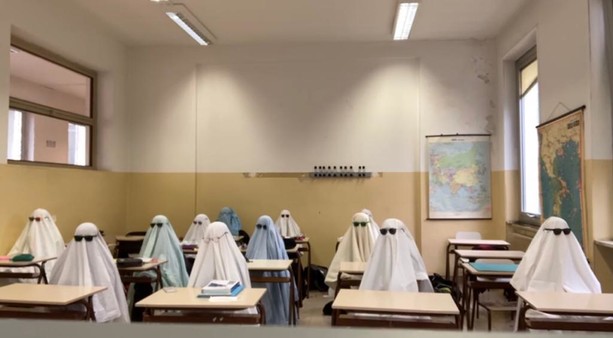 Gli studenti del Liceo Beccaria a Milano oggi
