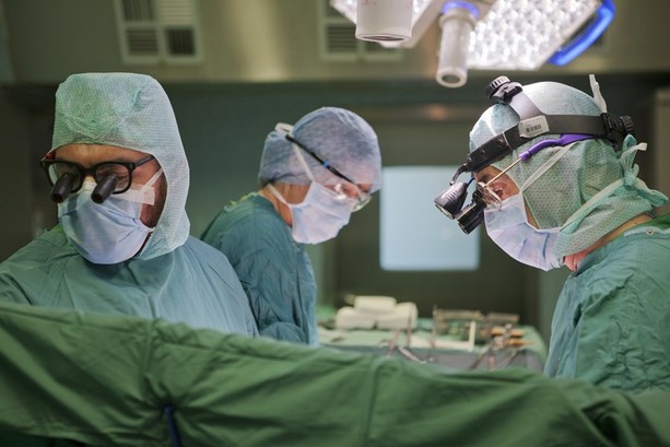 Complesso intervento di cardiochirurgia per un infermiere savonese ventinovenne