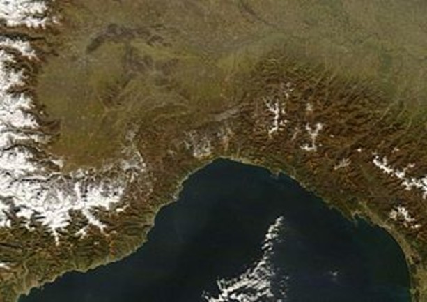 Ottanta tonnellate di cherosene in mare