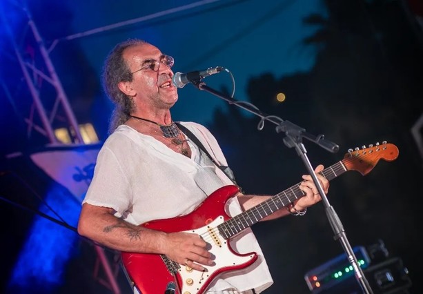 Musica in piazza a Laigueglia con Nando Rizzo e Filippo Vastano