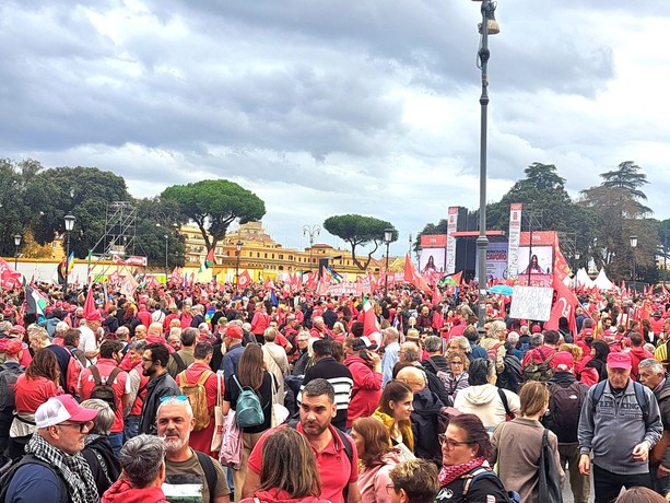 Lavoro, da Savona a Roma Lavoro, da Savona a Roma