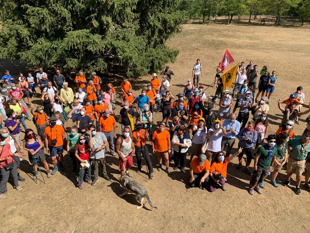 Oltre 300 in marcia per dire NO alla miniera sul Beigua