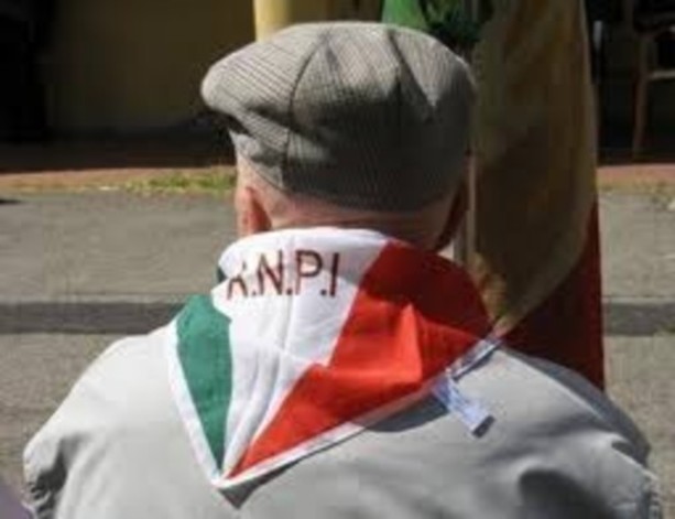 Toti lasci stare l’Anpi e pensi alla (nostra) salute