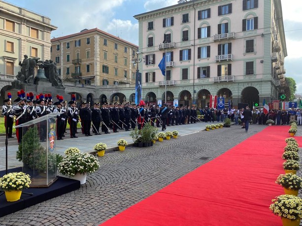 In piazza Mameli le celebrazioni per i 208 anni dell'Arma dei Carabinieri