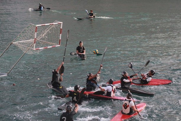 Sport: la Canoa polo ritorna a Savona dopo oltre 15 anni di assenza