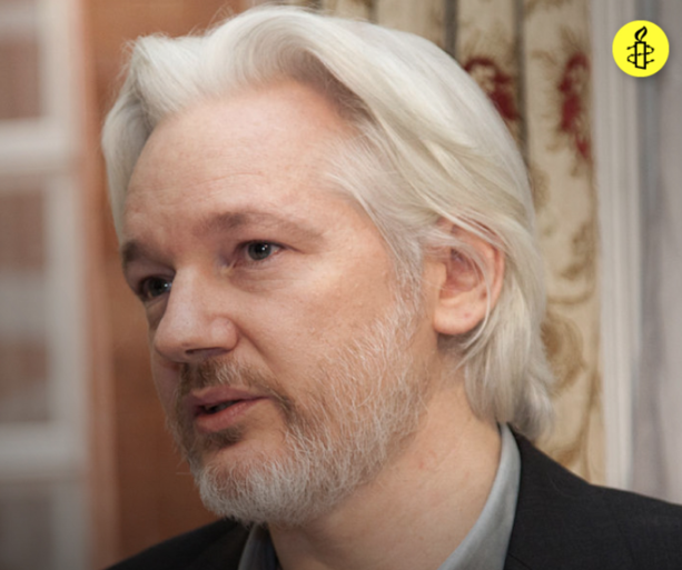 Assange estradato verso l'ergastolo