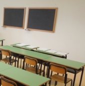 Interventi sui controsoffitti, trasferite sei classi delle scuole Astengo