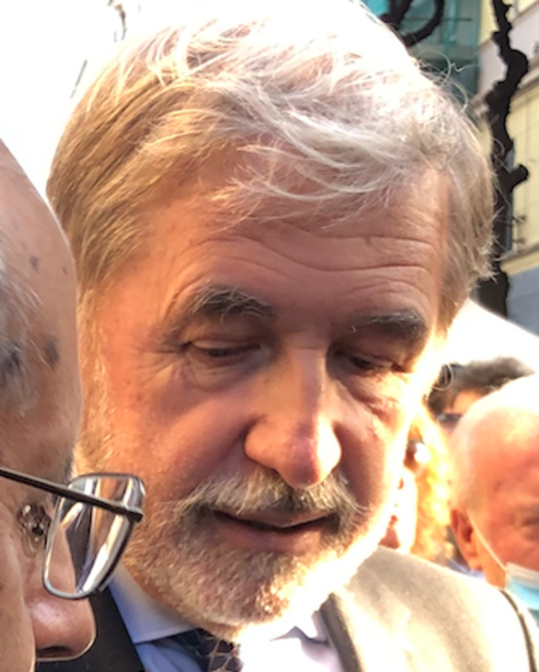 Il 30 giugno di Genova e quella faccia un po’ così