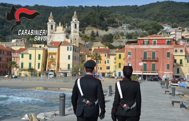Molesta i clienti di un ristorante a Laigueglia: arrestato Molesta i clienti di un ristorante a Laigueglia: arrestato