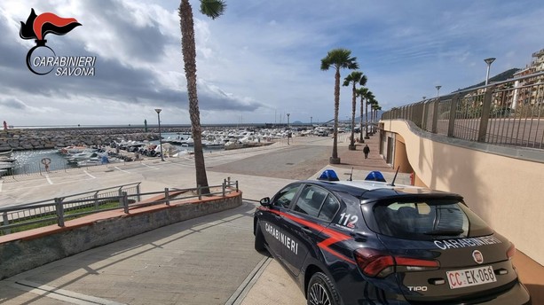 Danneggia auto e scooter: un denunciato ad Albenga Danneggia auto e scooter: un denunciato ad Albenga