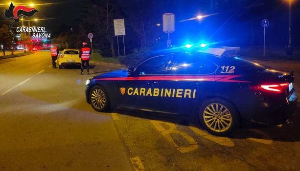 Tenta il suicidio a Spotorno: salvato dai carabinieri