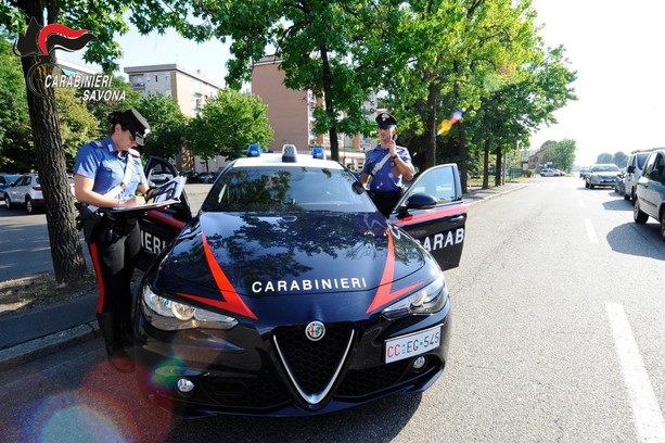 Spaccio, arrestato un 24enne e denunciato un coetaneo