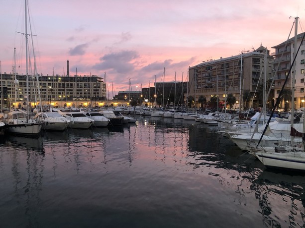 Spaccate notturne in darsena: un denunciato