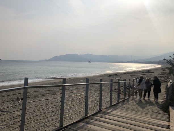 Notte di Ferragosto: luci e musica sulla spiaggia di Savona