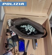 Trovato con 24 dosi di cocaina: denunciato Trovato con 24 dosi di cocaina: denunciato