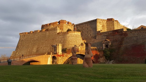 L'antica Cattedrale di Santa Maria di Castello sul Priamàr