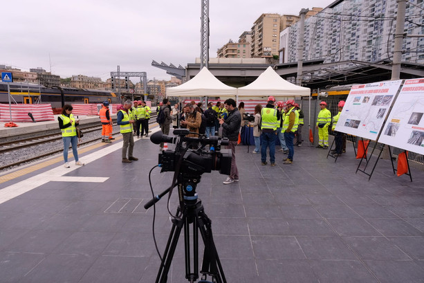 Nodo ferroviario: le figuracce fotoniche di Rixi &amp; co.