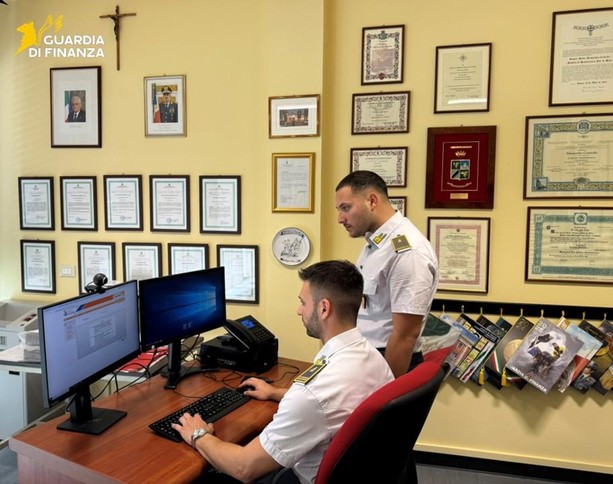 Albenga, cinque lavoratori irregolari in un centro estetico
