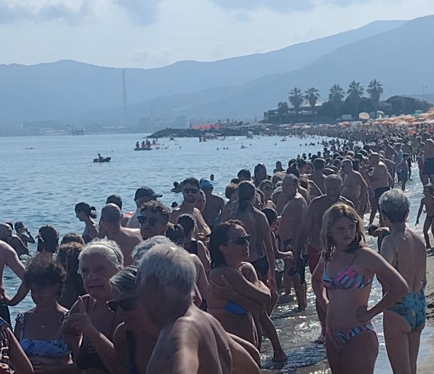 Una grande catena e le bugie di Snam