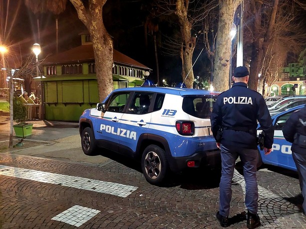Spaccio in piazza del Popolo: un arresto