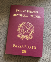 La Questura potenzia il servizio passaporti