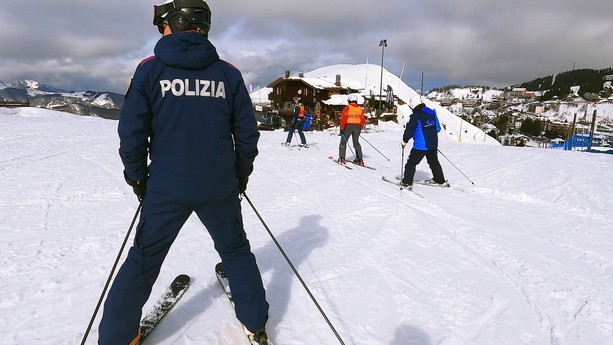 Otto bambini fuori pista soccorsi dalla polizia