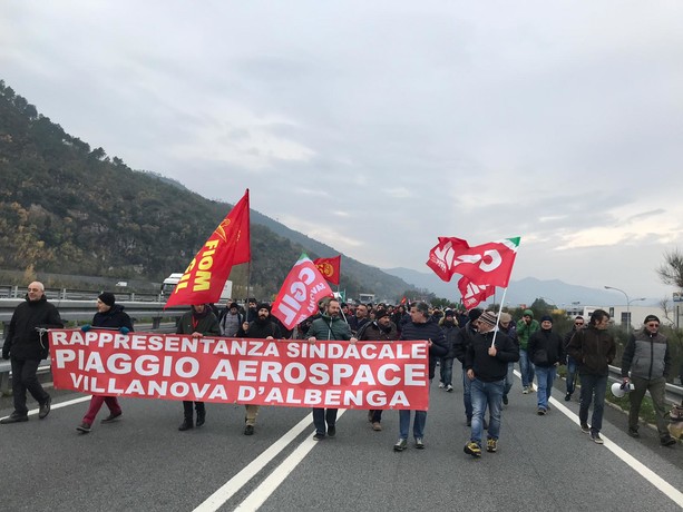 Piaggio e LaerH: i sindacati chiedono incontro urgente col ministro Di Maio