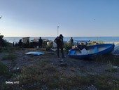 Savona, rimosse tende e bivacchi dalla spiaggia del Prolungamento