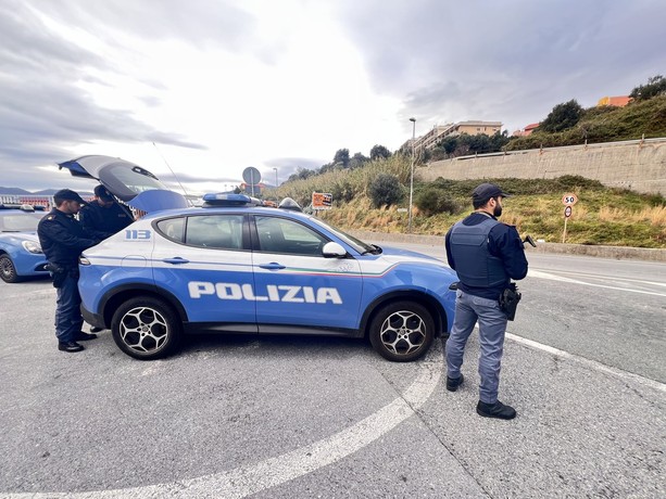 Operazione antidroga della squadra mobile: un arresto