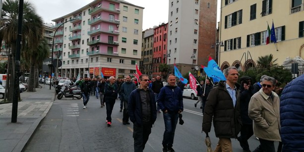 Piaggio, Rifondazione: il governo delle promesse a salve Piaggio, Rifondazione: il governo delle promesse a salve