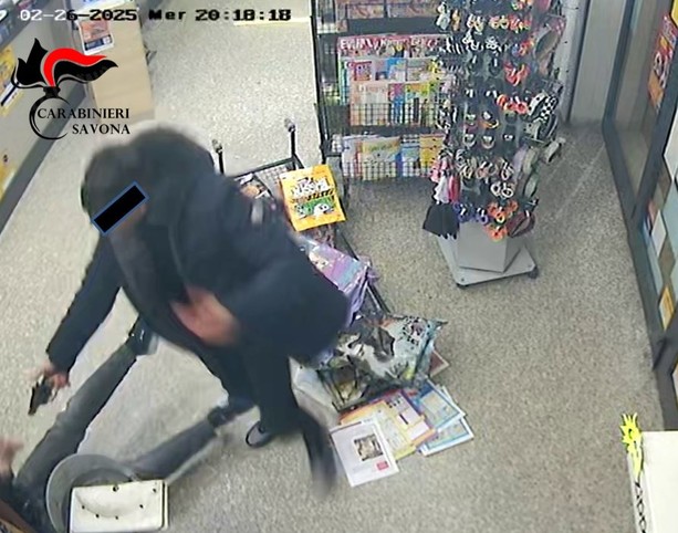 Rapina al supermercato, un arresto