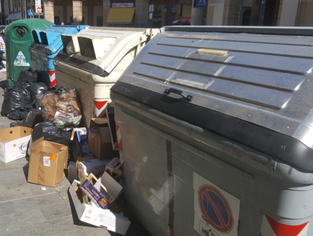 Rifiuti, Egea lascia