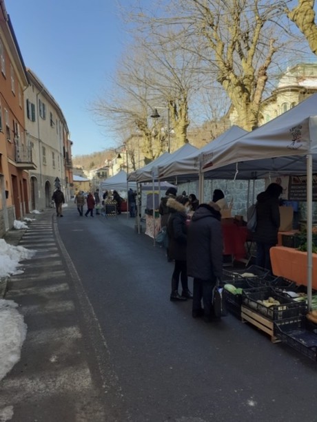 Altare, un successo il primo appuntamento col mercato di Buone Terre