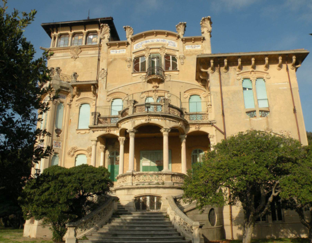 Villa Zanelli e l’ennesima colata di cemento fronte mare